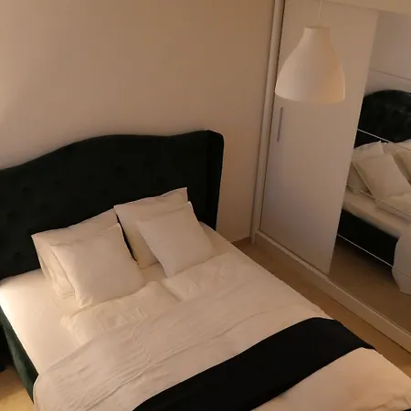 Ak Praha Repy بيت ضيافة هوستيفايس
