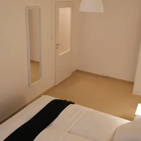 Ak Praha Repy بيت ضيافة هوستيفايس